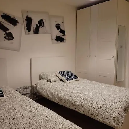 L'univers Au Blanc. アパート *