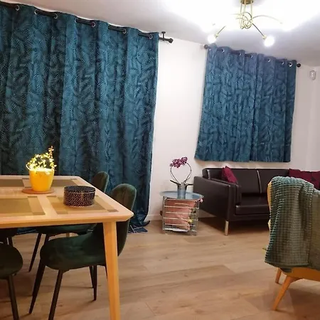 L'univers Au Blanc. アパート ストラスブール